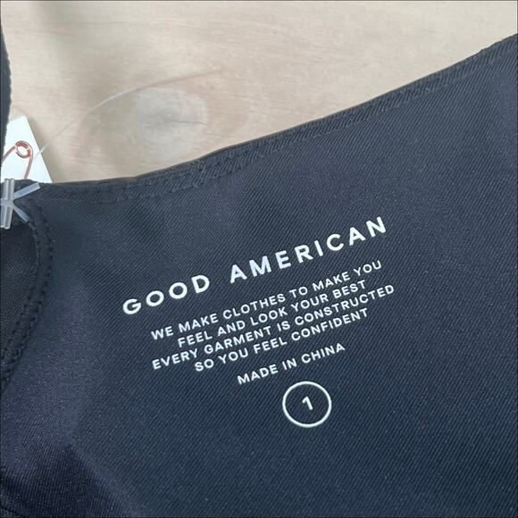 NWOT Good American Hologram Faux Leather Black Bra 1 Small - Picture 4 of 8